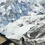 Bilocale Vista Monte Bianco Апартаменты Курмайор
