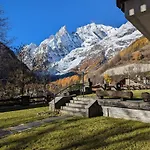 Bilocale Vista Monte Bianco Apartment Courmayeur