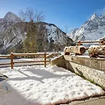 Bilocale Vista Monte Bianco Апартаменты