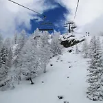 Bilocale Vista Monte Bianco アパート *