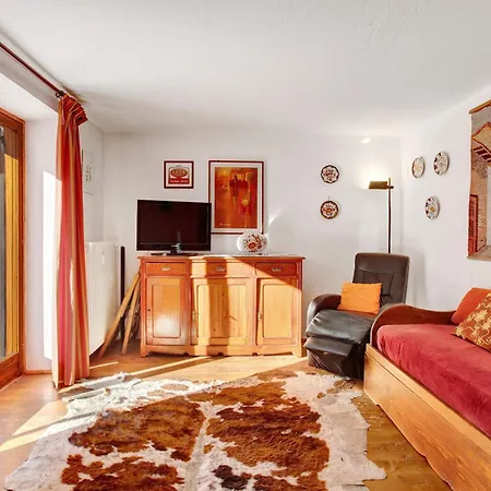 Апартаменты Bilocale Vista Monte Bianco Курмайор