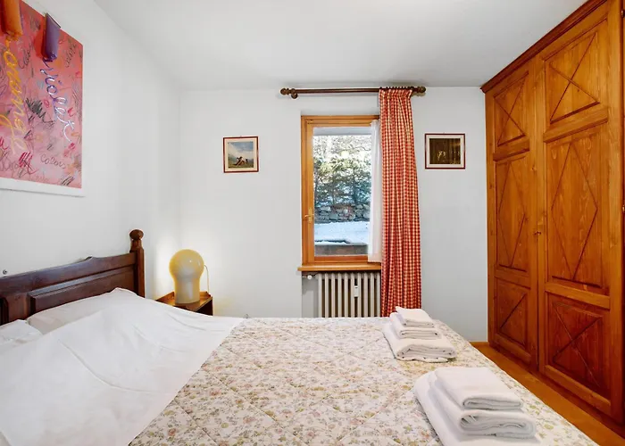 Apartment Bilocale Vista Monte Bianco *